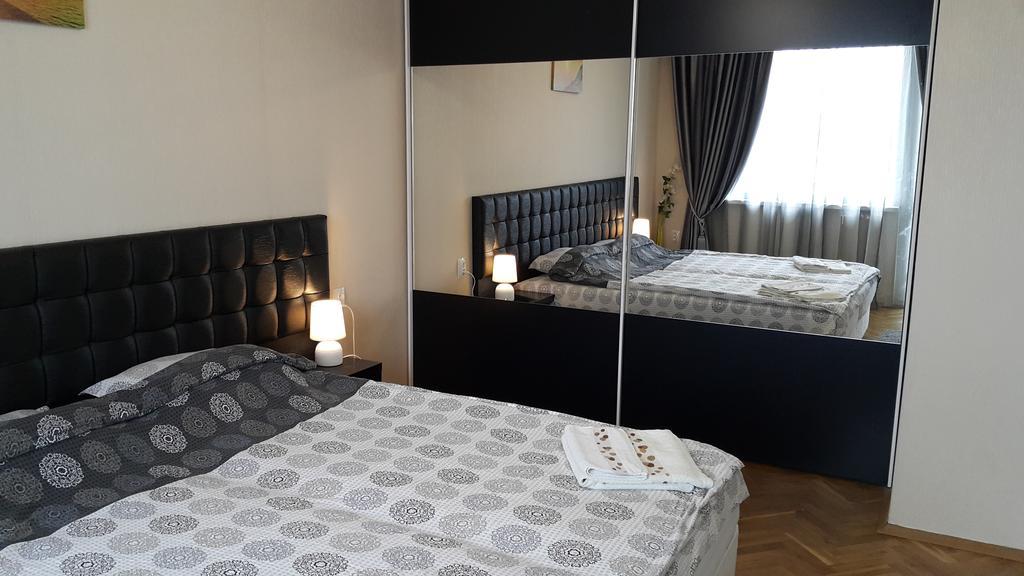 Apartment Plamen Delux Burgas City Exterior foto